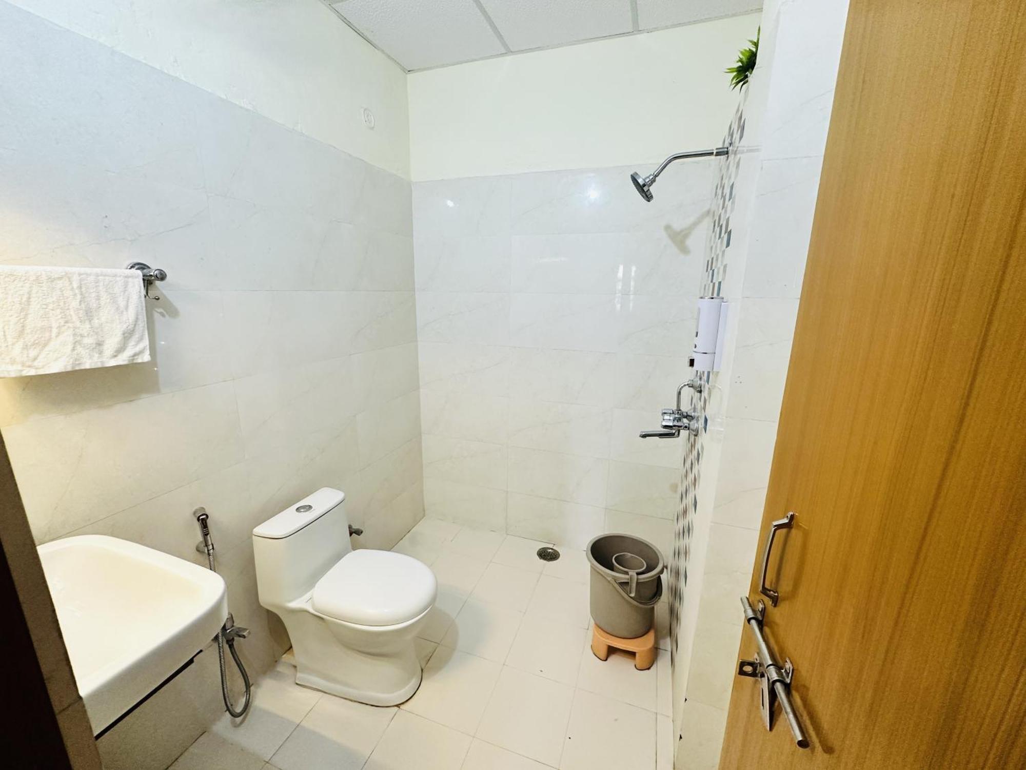 Zoomstay - 3Bhk Apartments Varanasi Exterior foto